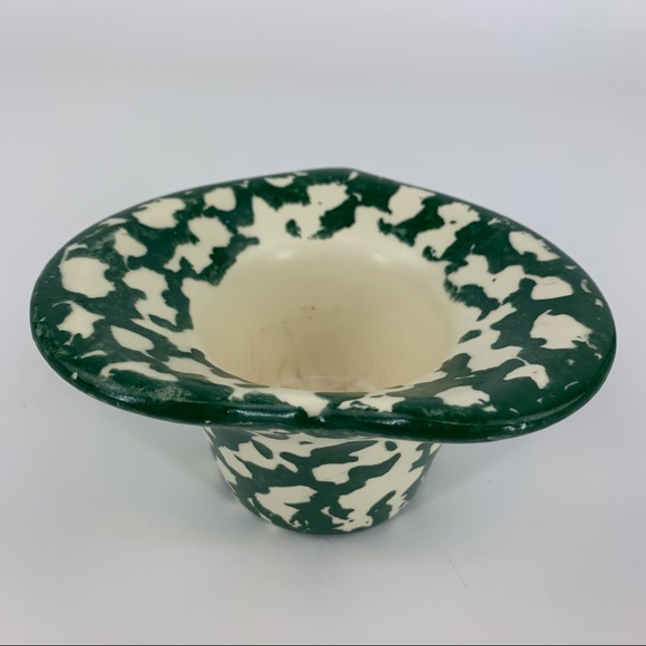 2/$25 Heart Shaped Green and Off-White Ceramic Votive Candle Holder - Picture 4 of 15